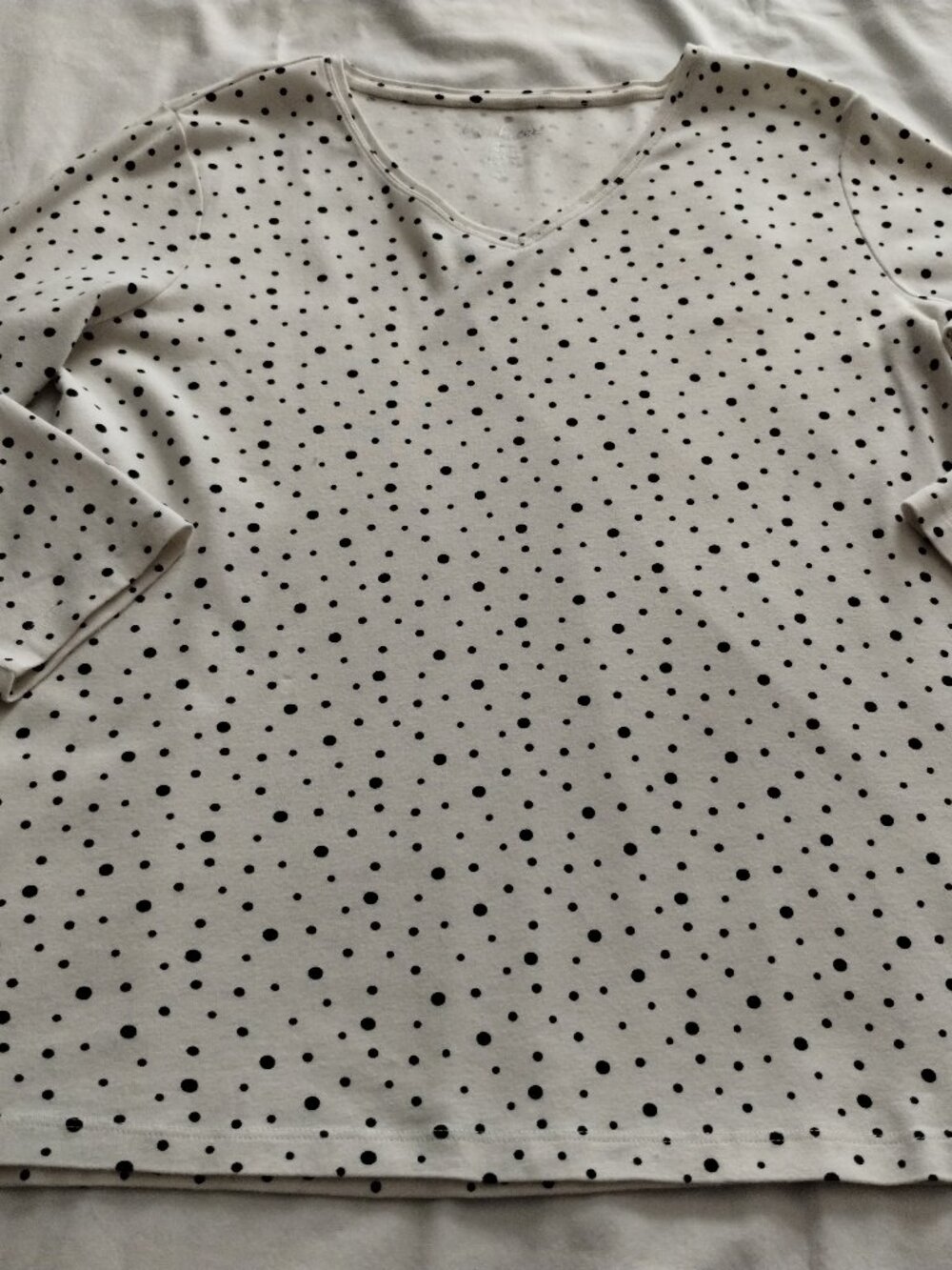 CHICO's White & Black 3/4 Sleeve POLKA DOT V-Neck TEE T-Shirt Sz 2 (LARGE)